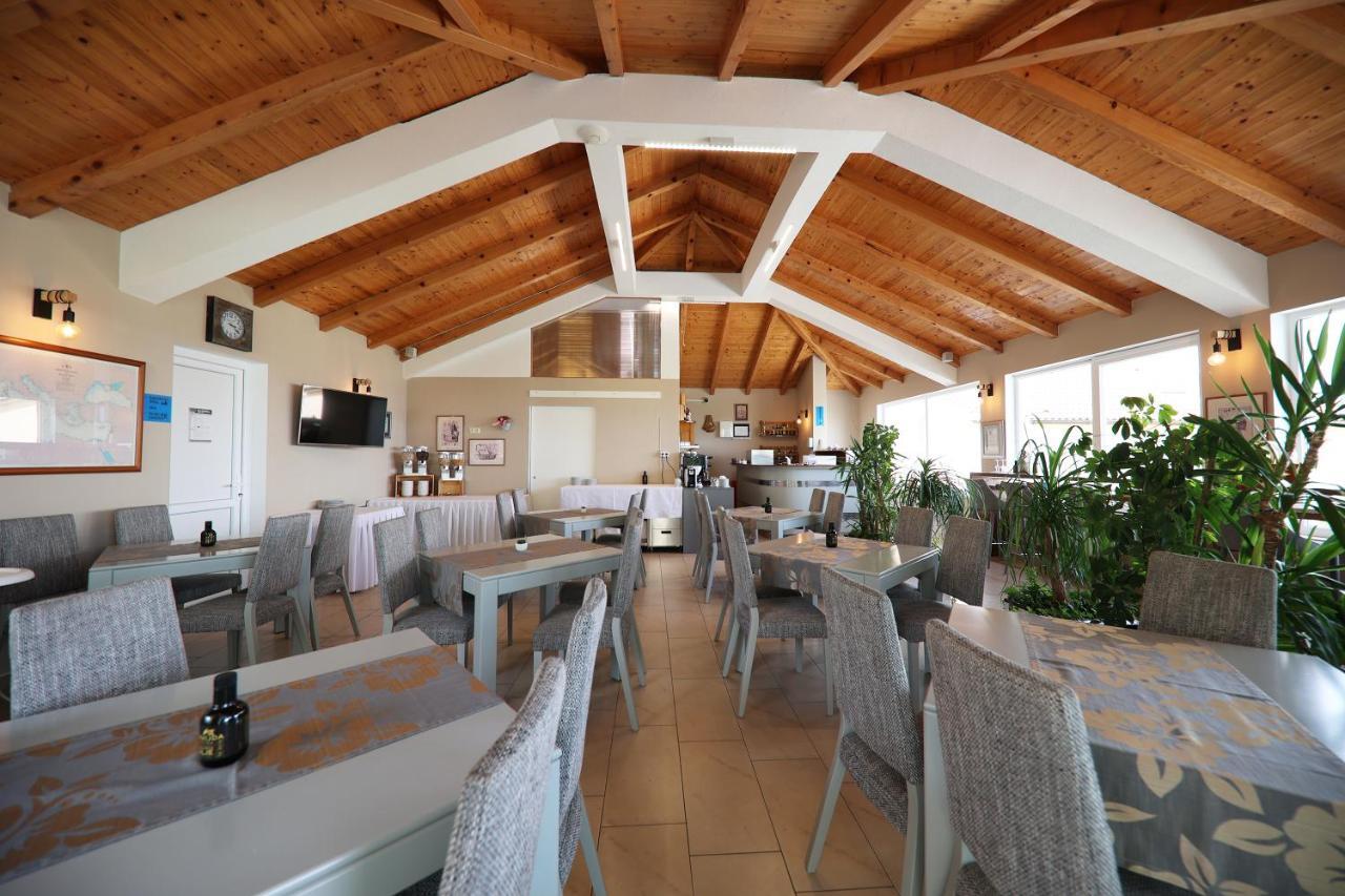 Hotel Murter Extérieur photo