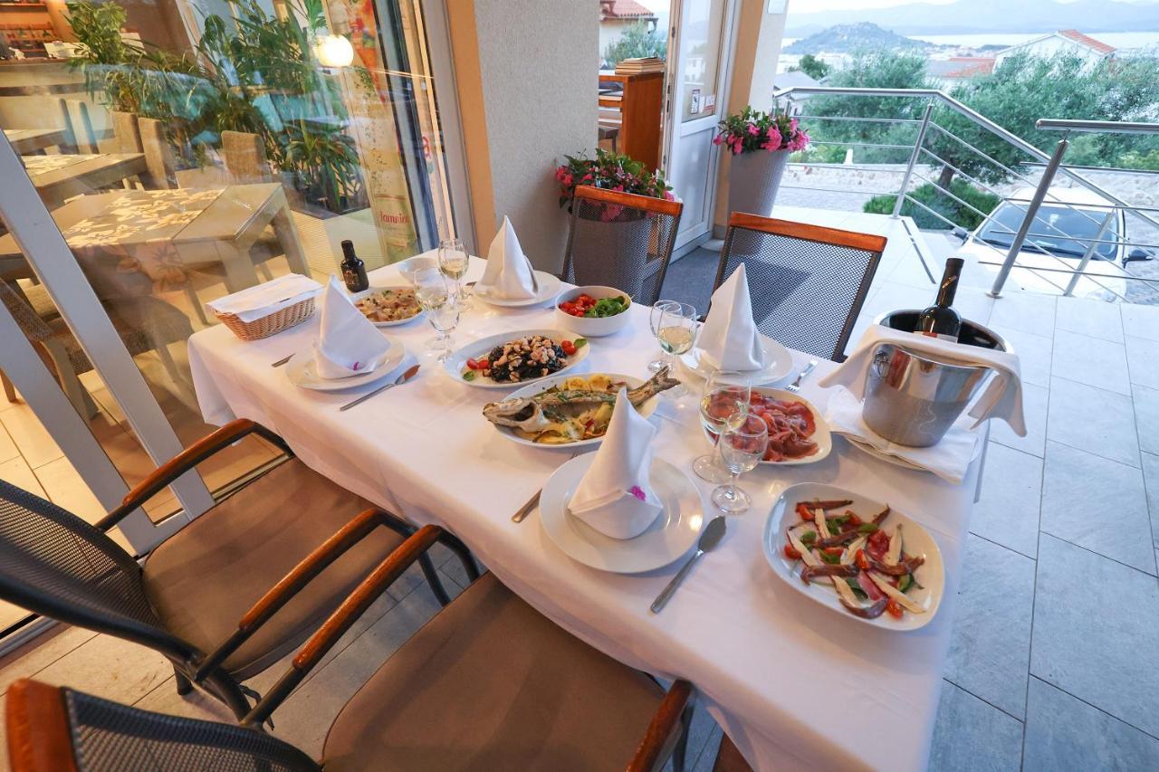 Hotel Murter Extérieur photo