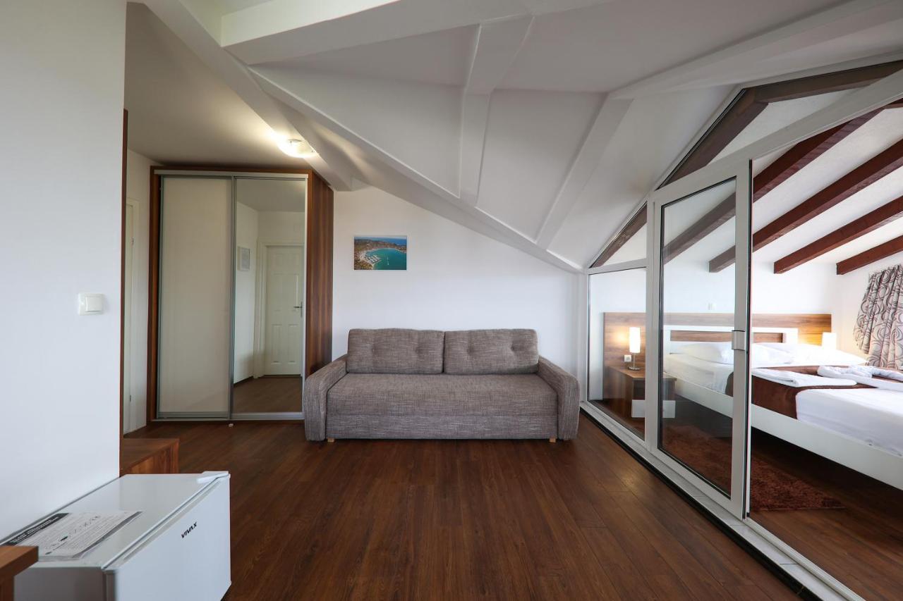 Hotel Murter Extérieur photo