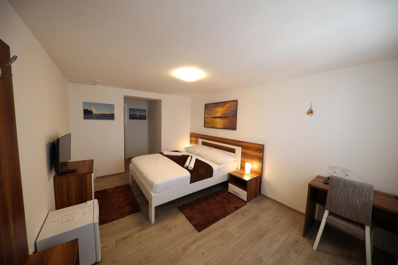 Hotel Murter Extérieur photo